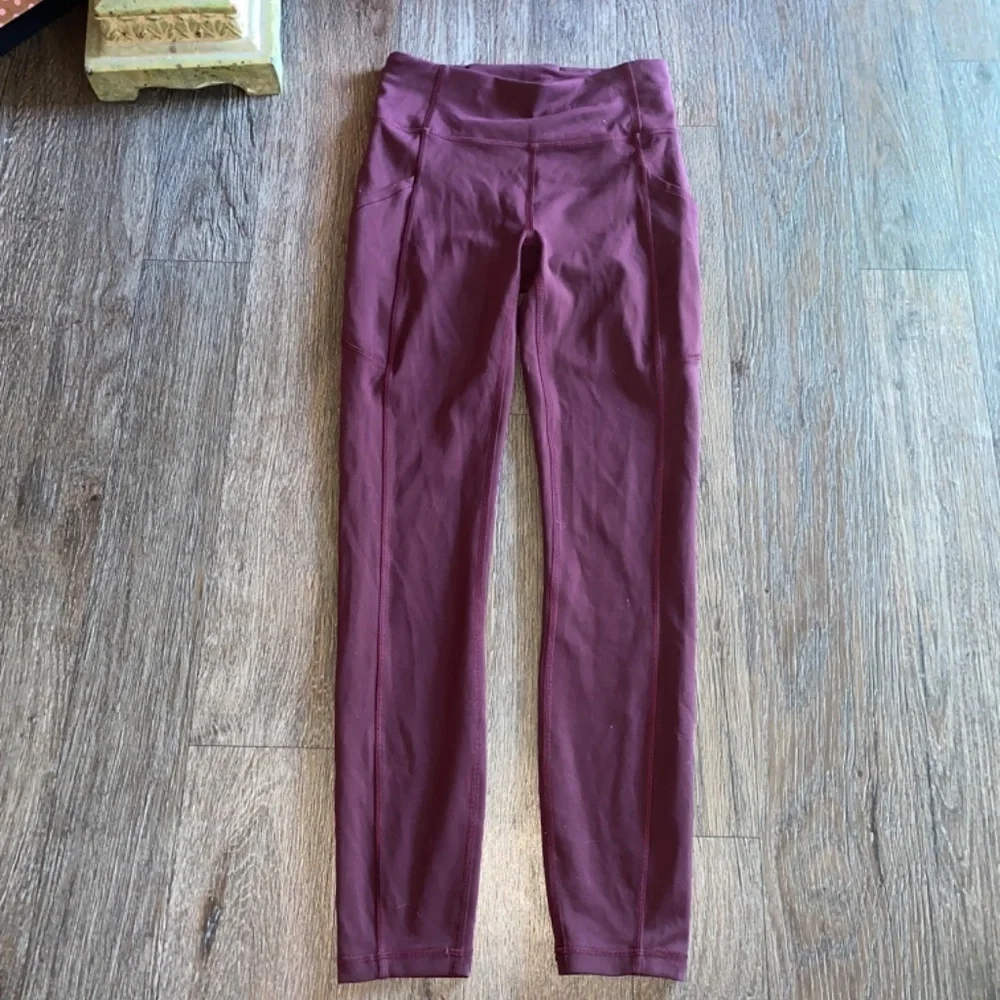Lululemon Invigorate High Rise Tight 25” Burgundy Sz 4